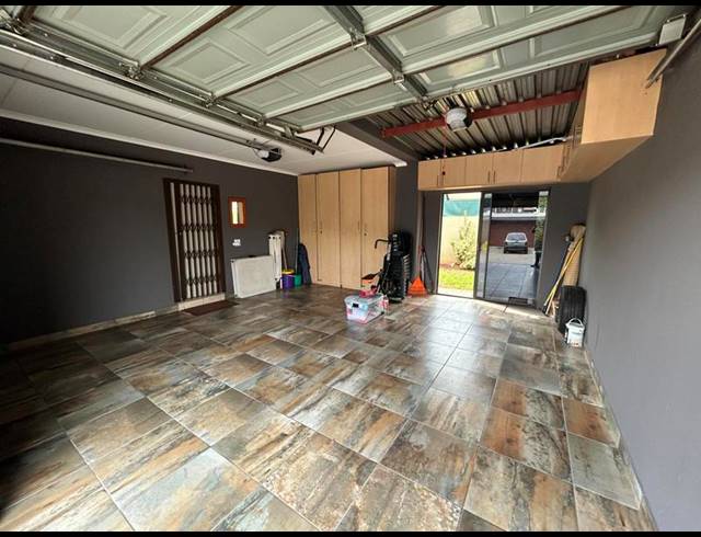 3 BEDROOM TOWNHOUSE FOR SALE IN THE REEDS